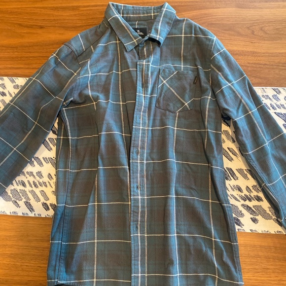 Green Rip Curl Flannel - Picture 1 of 2